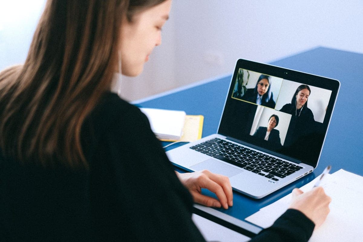 Best AI Meeting Note Takers Without a Bot Joining the Call in 2026 (Granola vs Supernormal) – featured image