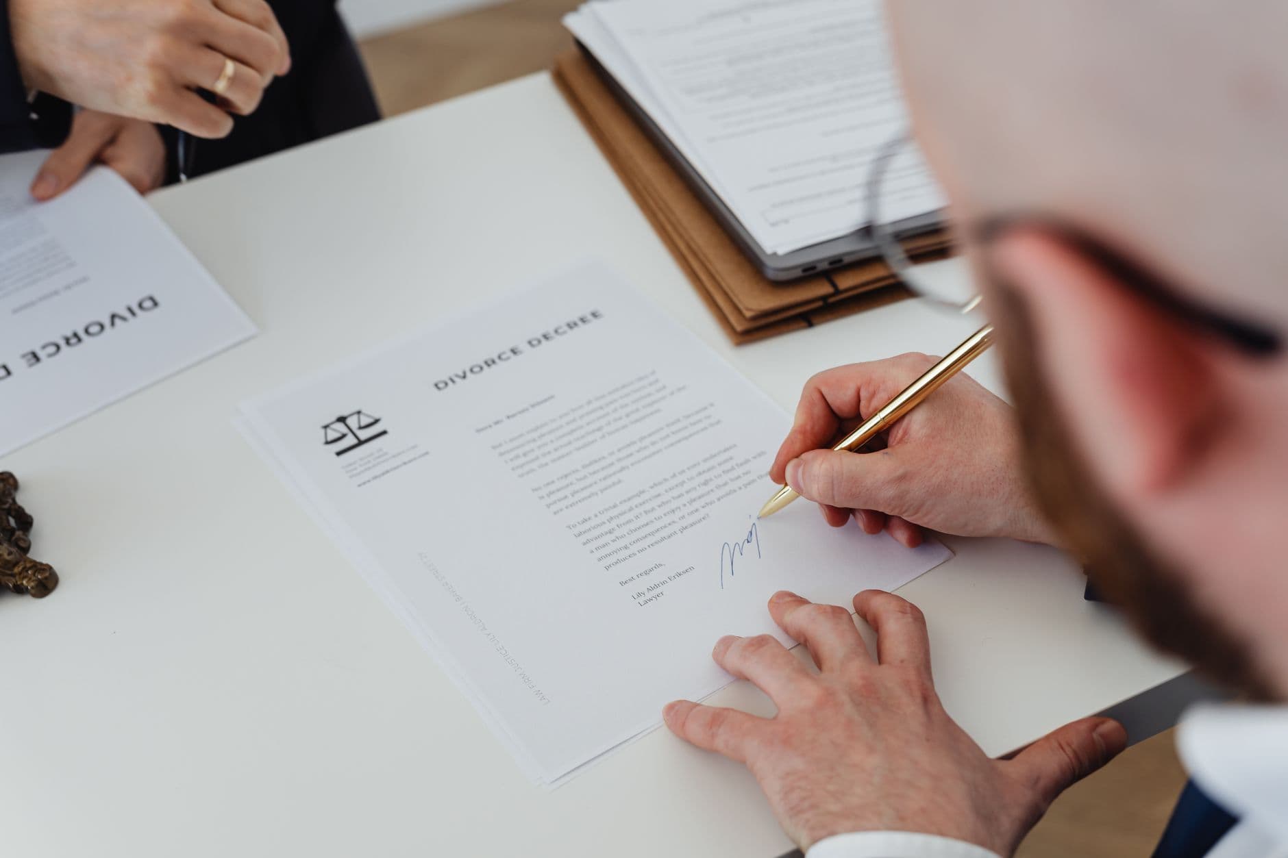 Freelance Deposit and Milestone Payment Structures in 2026: Get Paid On Time – featured image