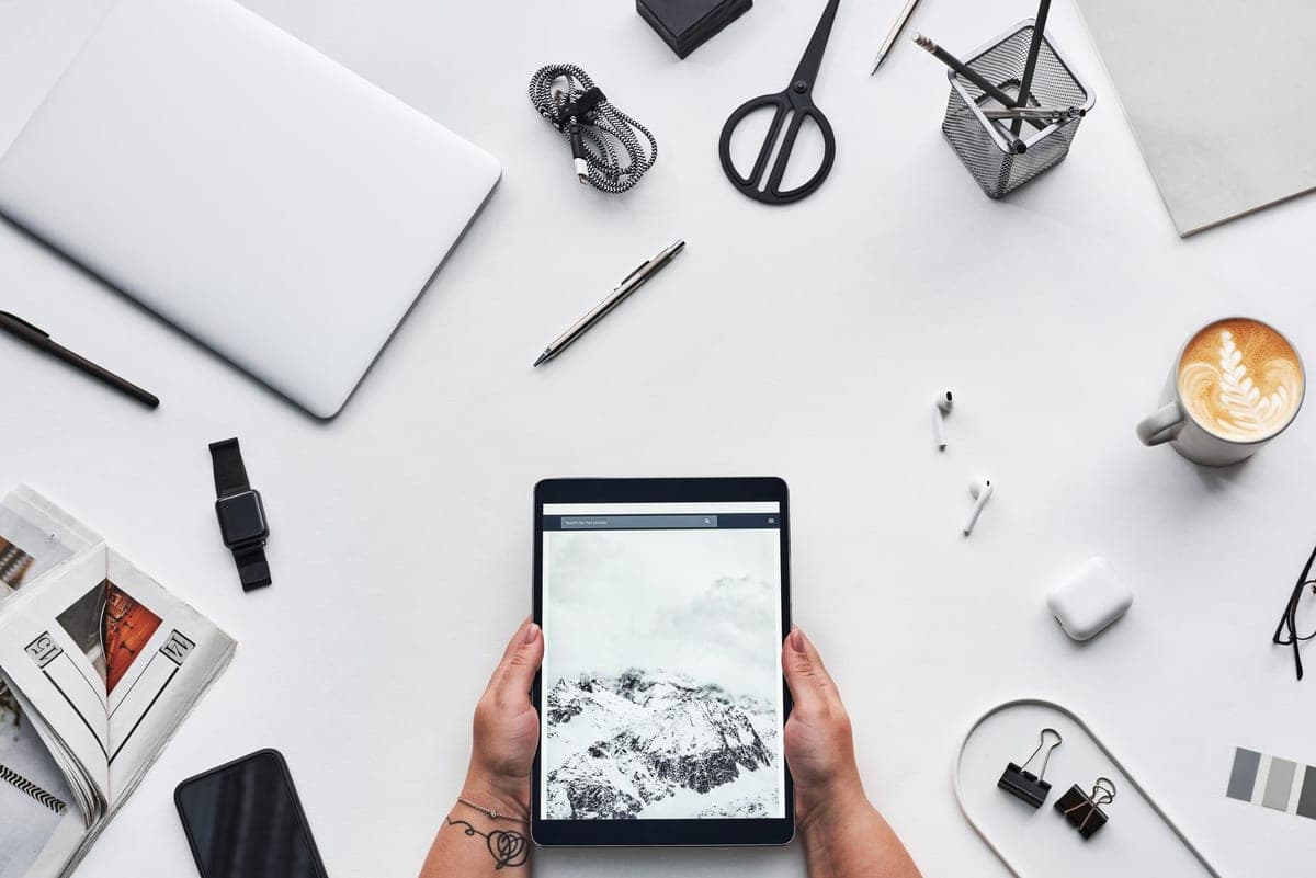 How to Subcontract Freelance Work Ethically in 2026 (Upwork Rules, Client Disclosure & NDAs) – featured image