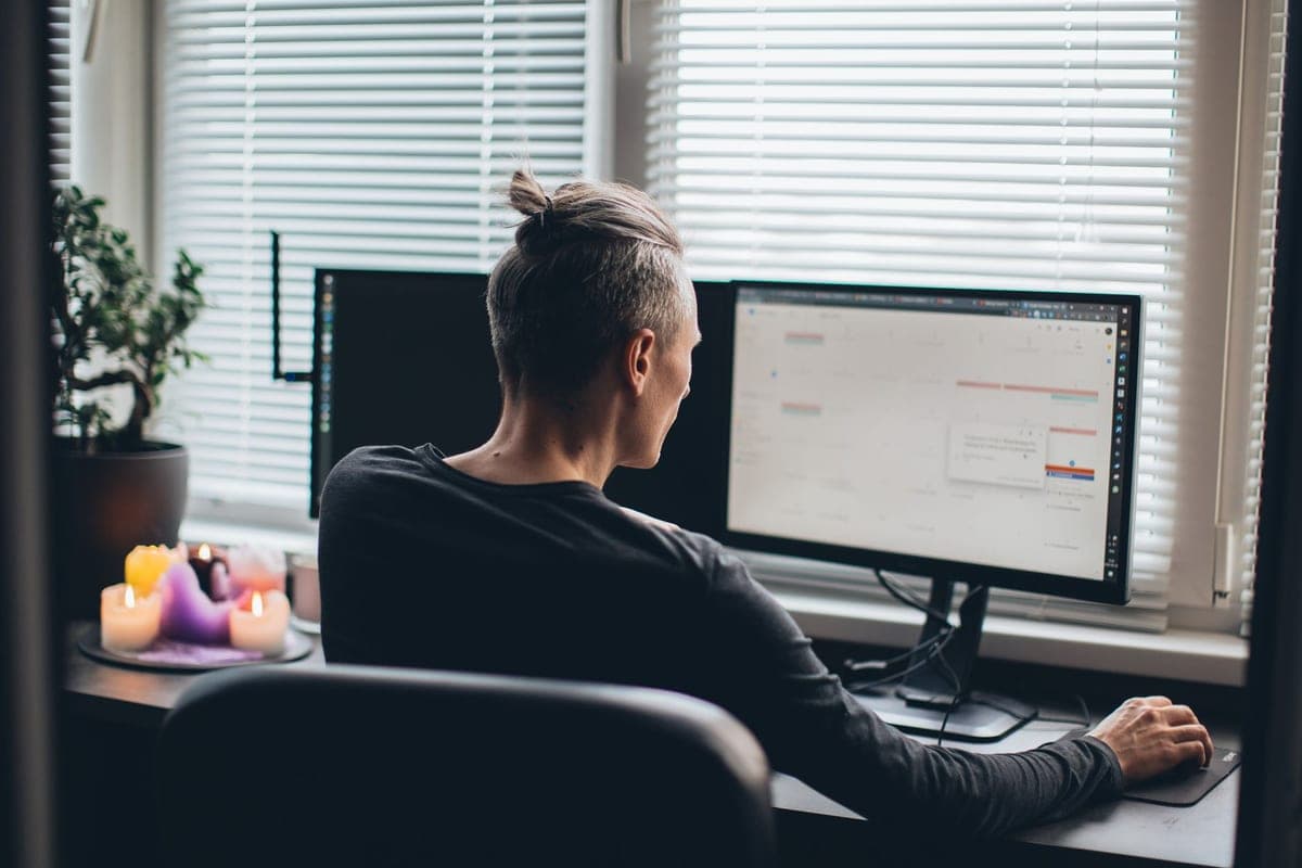 Entry-Level Remote Email Support Jobs Worldwide in 2026 ($16–$26/hr for Zendesk & Freshdesk) – featured image