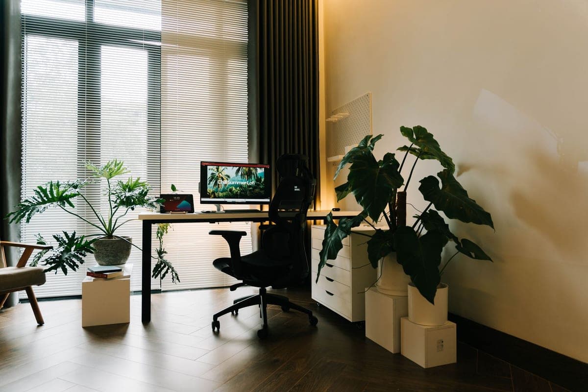Best Remote Jobs for Nurses in 2026 (Work From Home) – featured image
