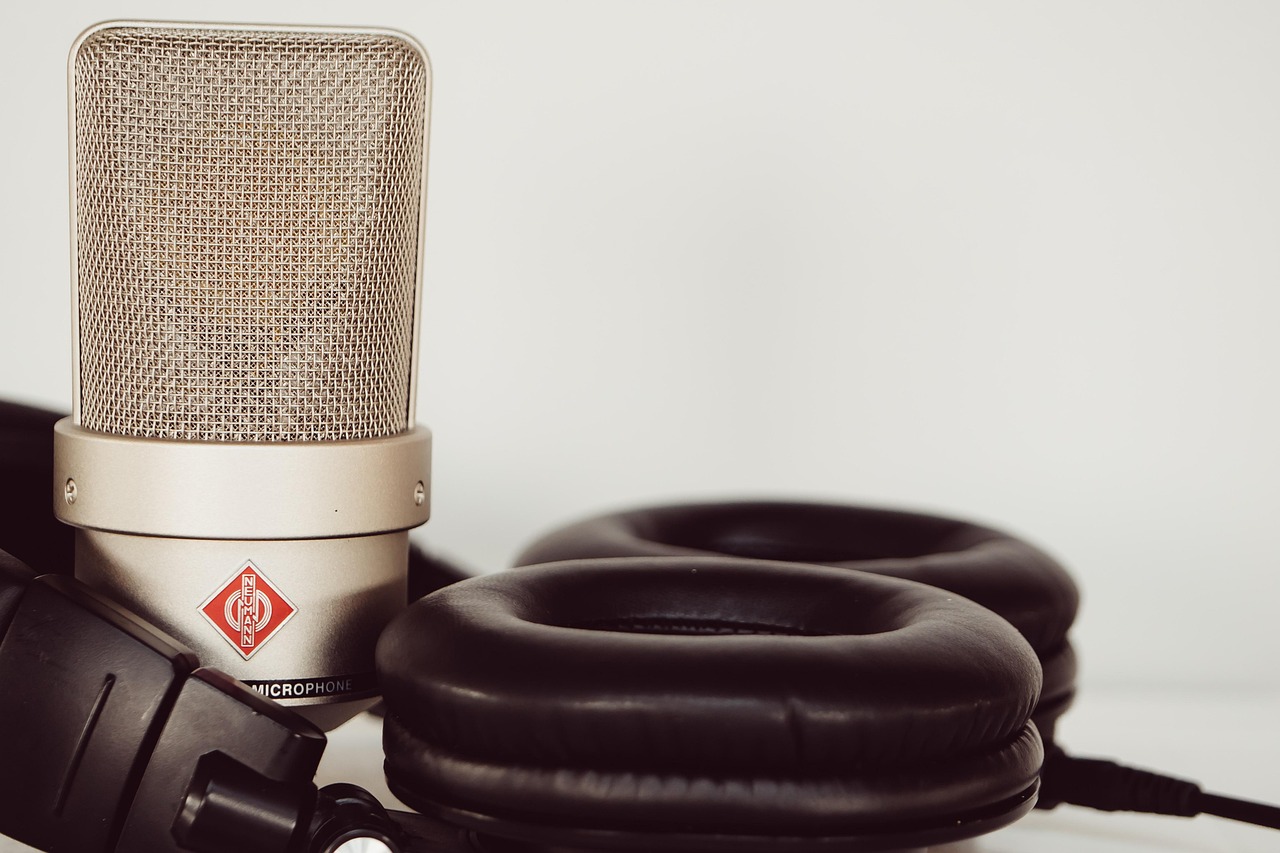 Best Voiceover Freelance Platforms (Tested and Ranked) – featured image