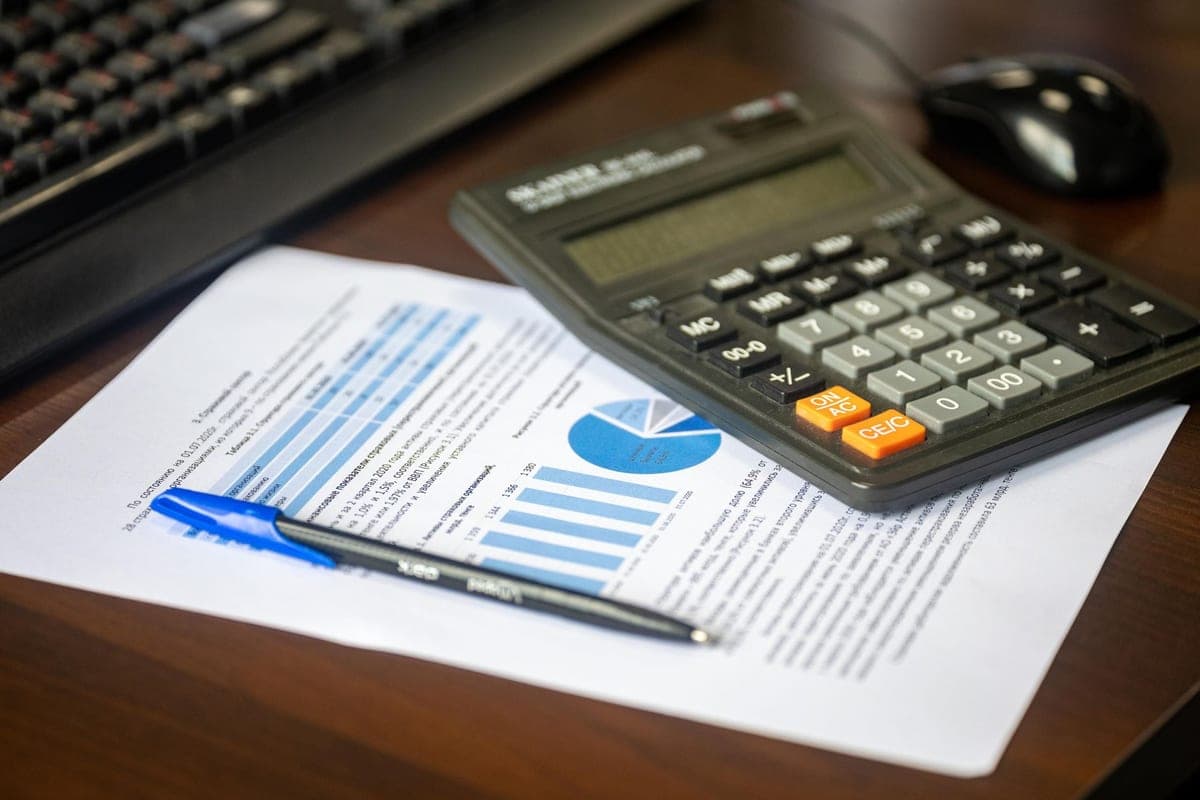 Best AI Accounting & Bookkeeping Tools in 2026 (Freelancers & Small Business) โ featured image
