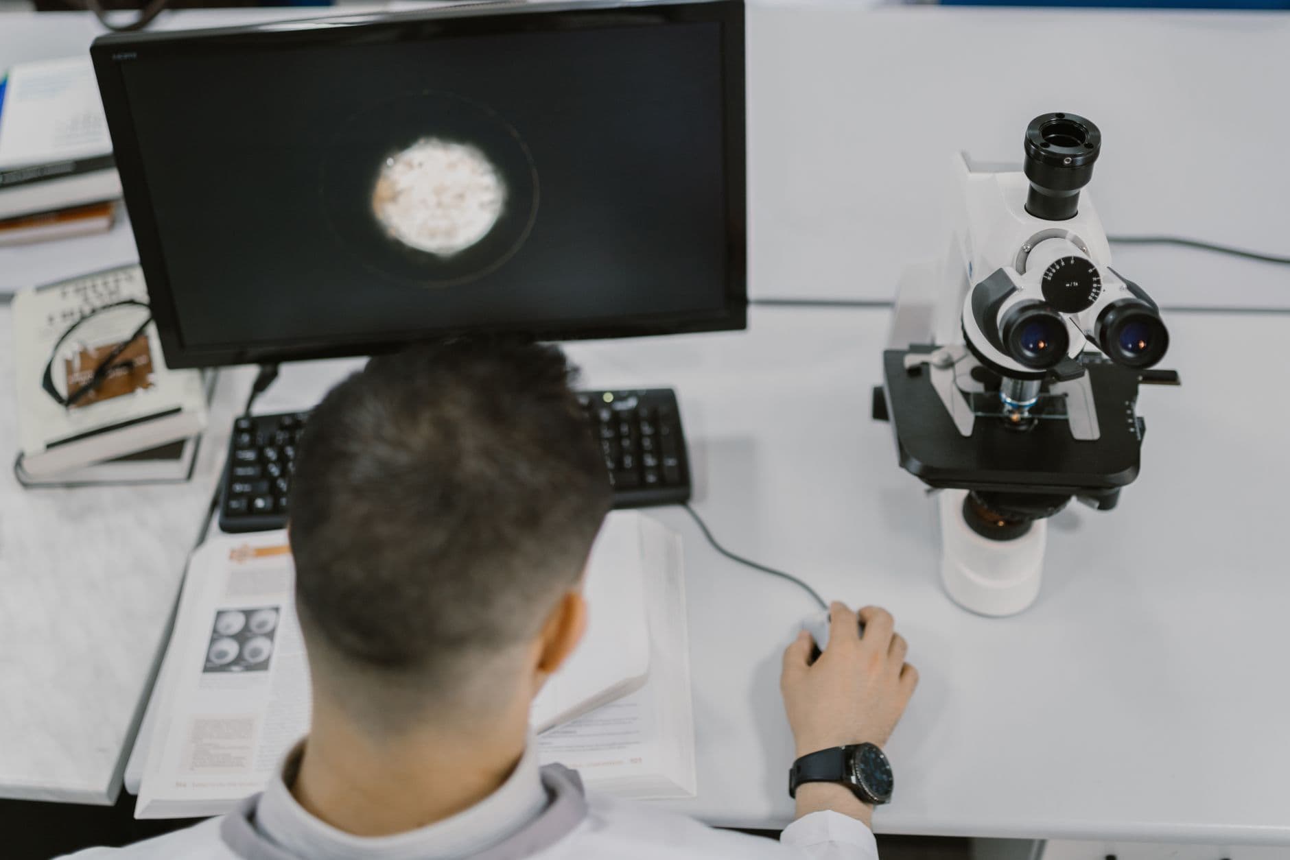 Best AI Research Tools in 2026: Perplexity vs Consensus vs Elicit vs NotebookLM โ featured image