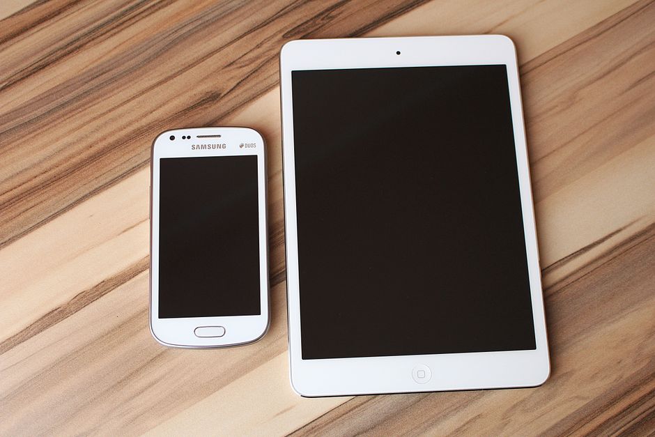 Featured image for Best Mobile-Friendly WordPress Themes 2026 for Slow