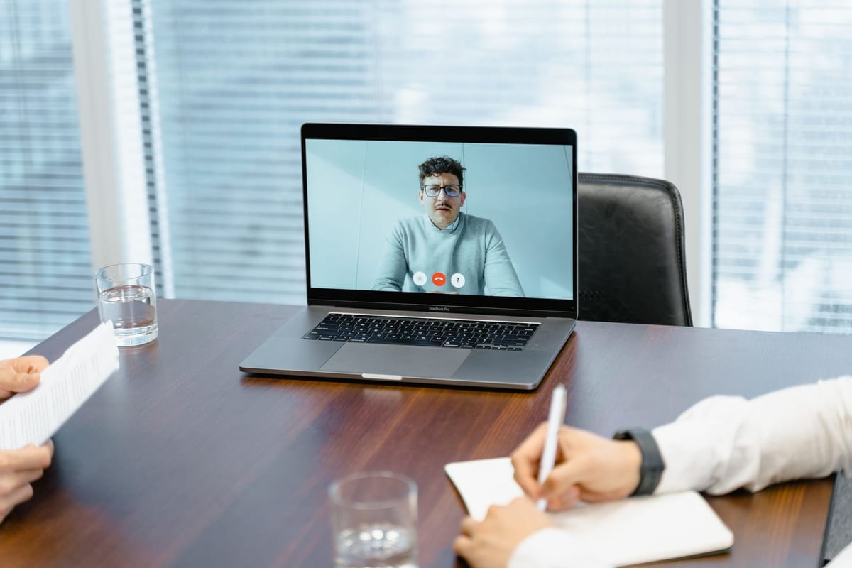 Featured image for How to Manage a Remote Team in 2026 (The Leadership Guide)