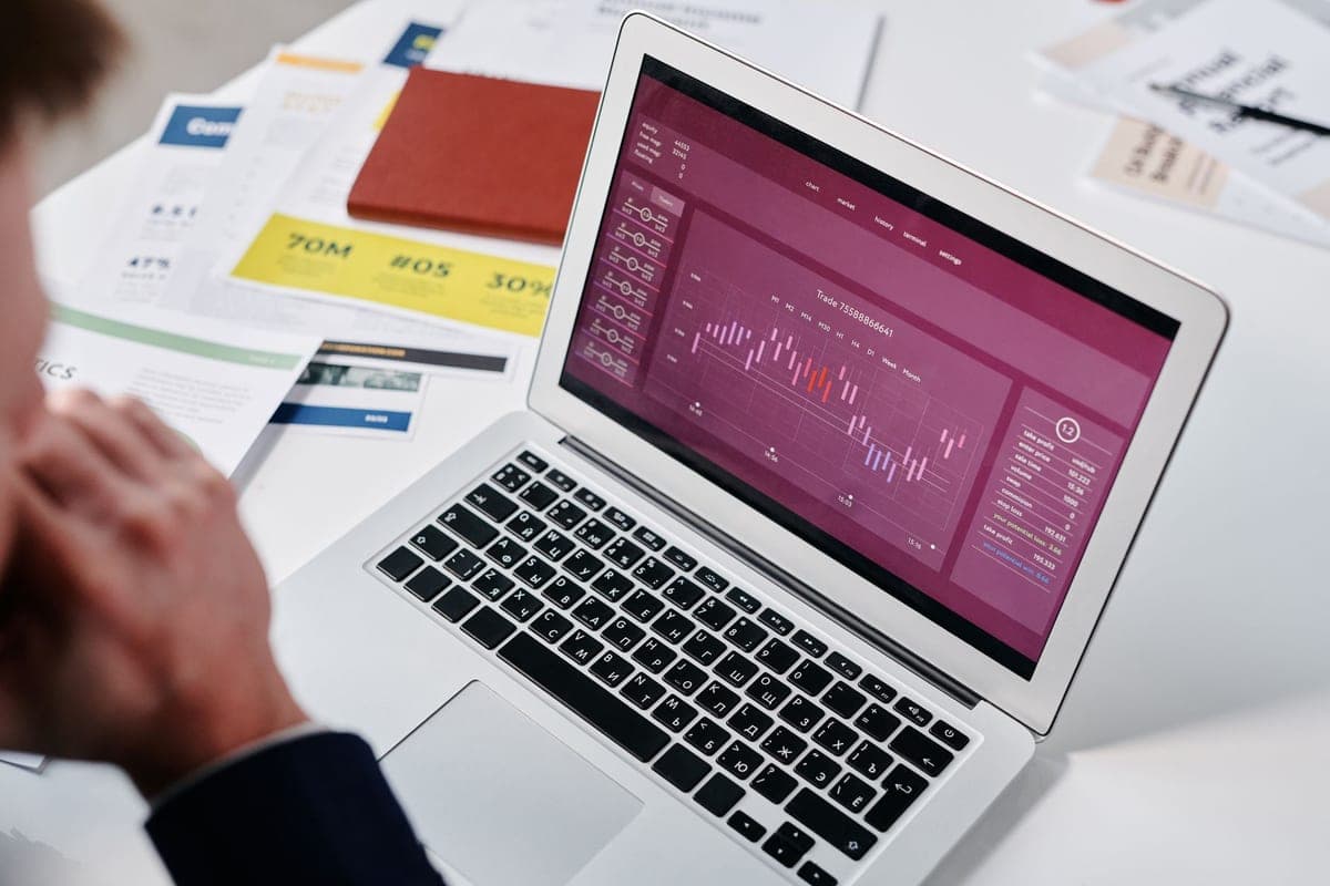 Outlier AI Review 2026: Pay Rates, Real Tasks & Is It Legit or a Scam? – featured image