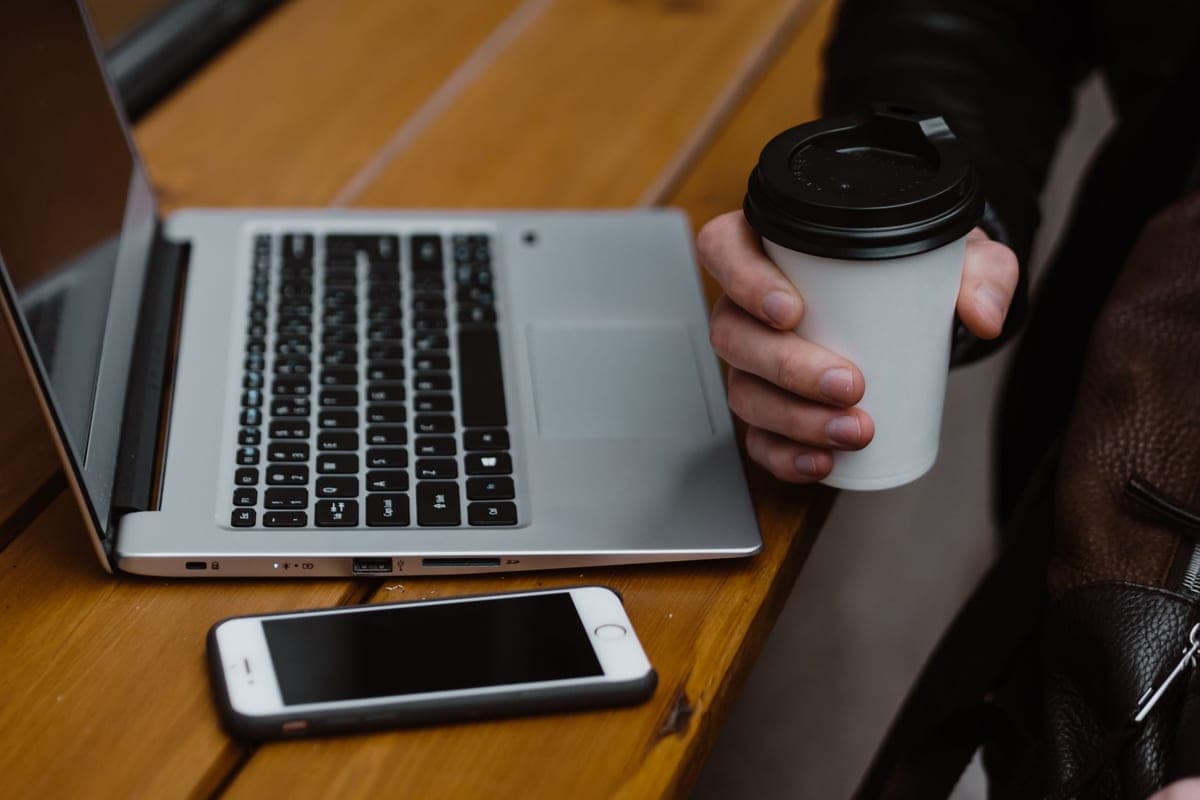SadaPay vs NayaPay for Freelancers in 2026: Limits, International Wire Fees & ATM Charges – featured image