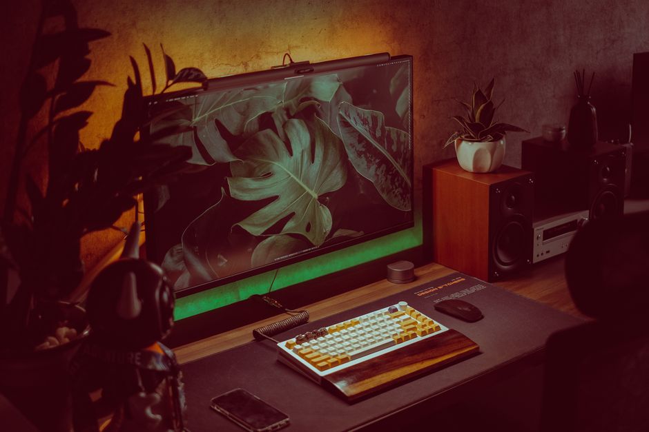 Ultimate Remote Work Desk Setup 2026: Ergonomics, Monitors & Productivity Gear β featured image