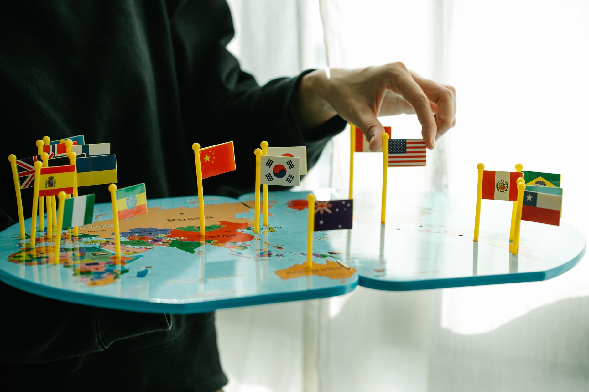 Best Free AI Translators in 2026: DeepL vs ChatGPT vs Google Translate – featured image