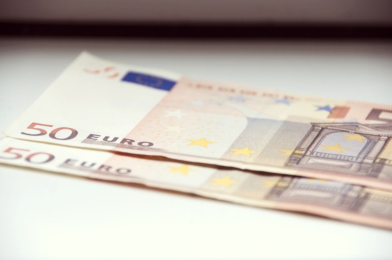 Featured image for Elevate Pay Review 2026: The Best US Bank Account for Remote Freelancers?