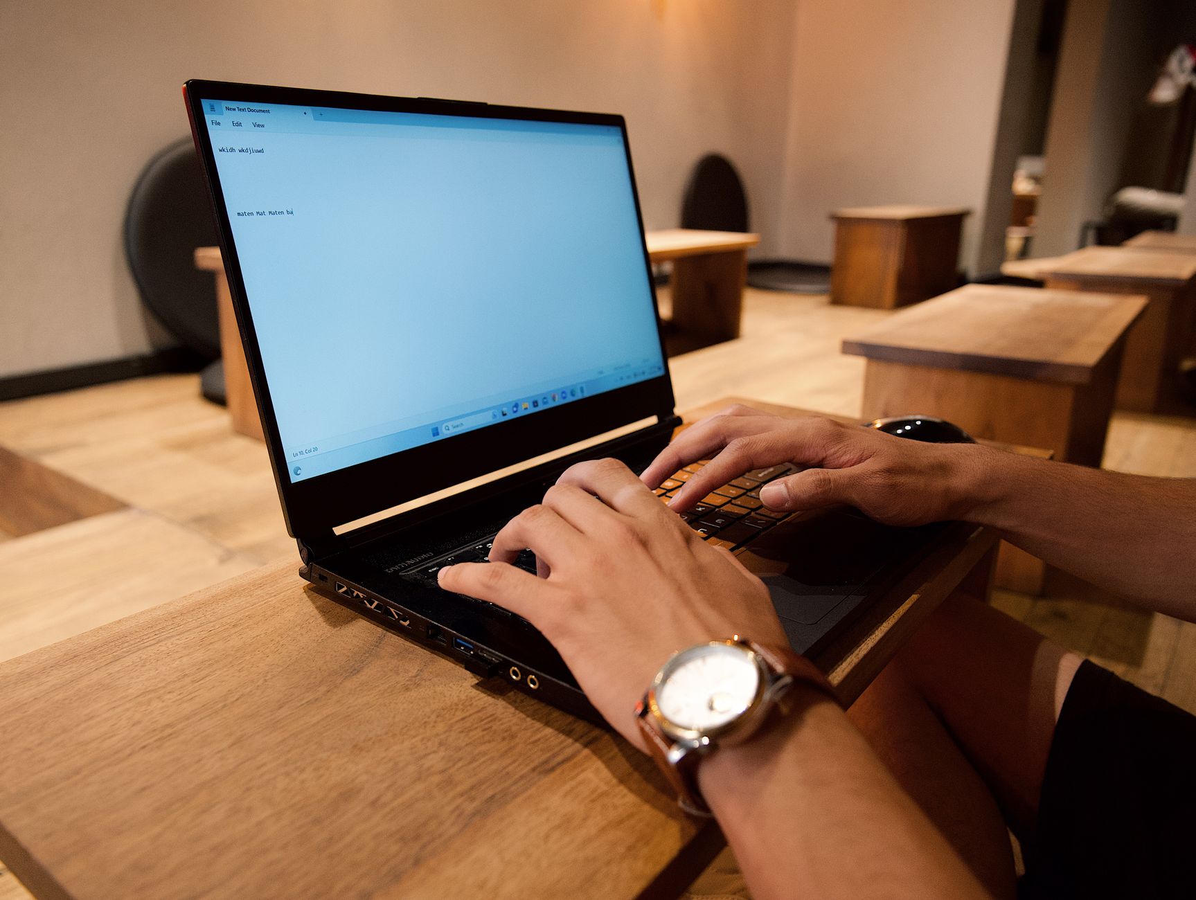 Featured image for Remote Excel Jobs for Beginners: Data Entry to Spreadsheet