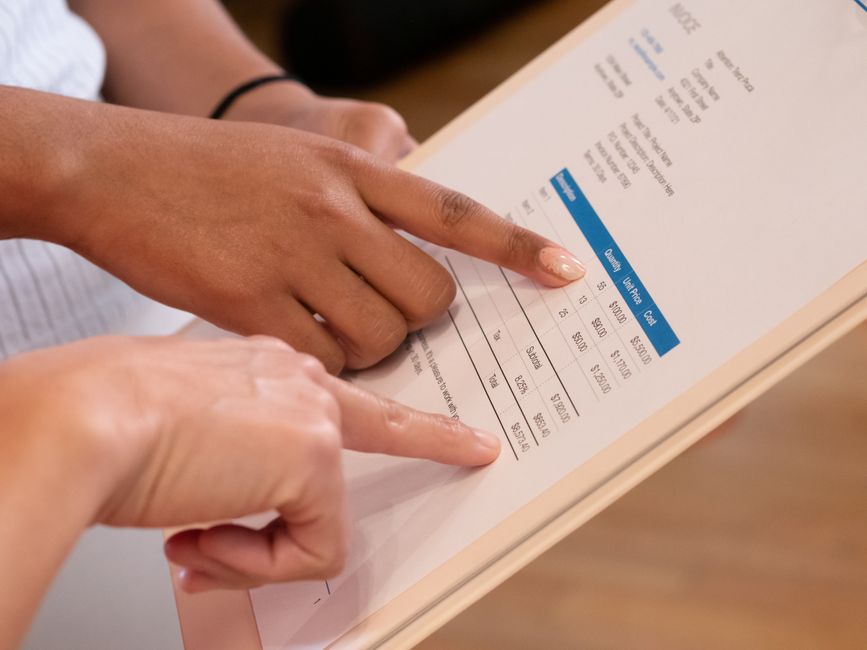 FastSpring Review 2026: Merchant of Record Pricing, Global VAT Compliance & Ahrefs Billing โ featured image