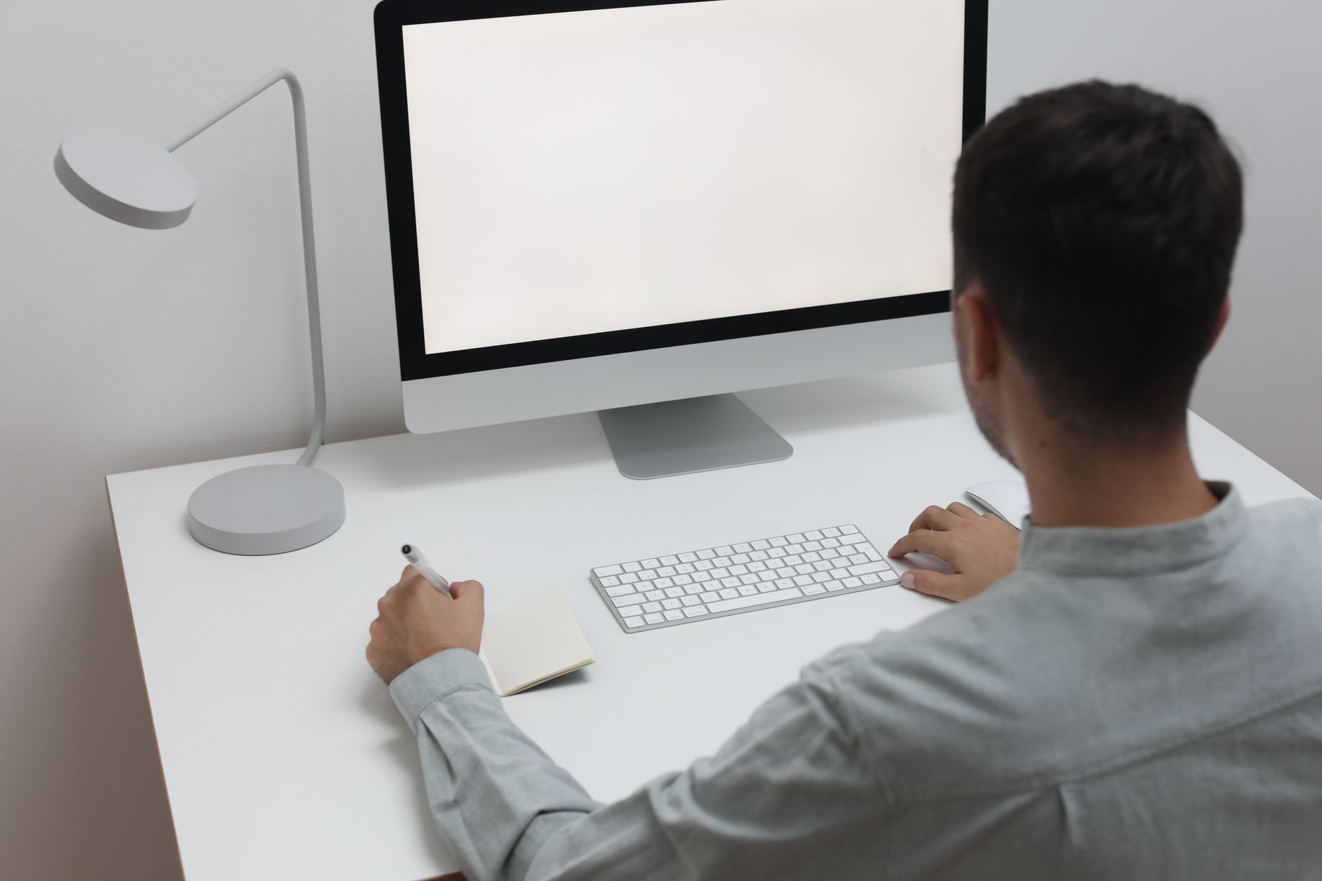 Featured image for Freelance Contracts for Beginners: The Simple Agreement