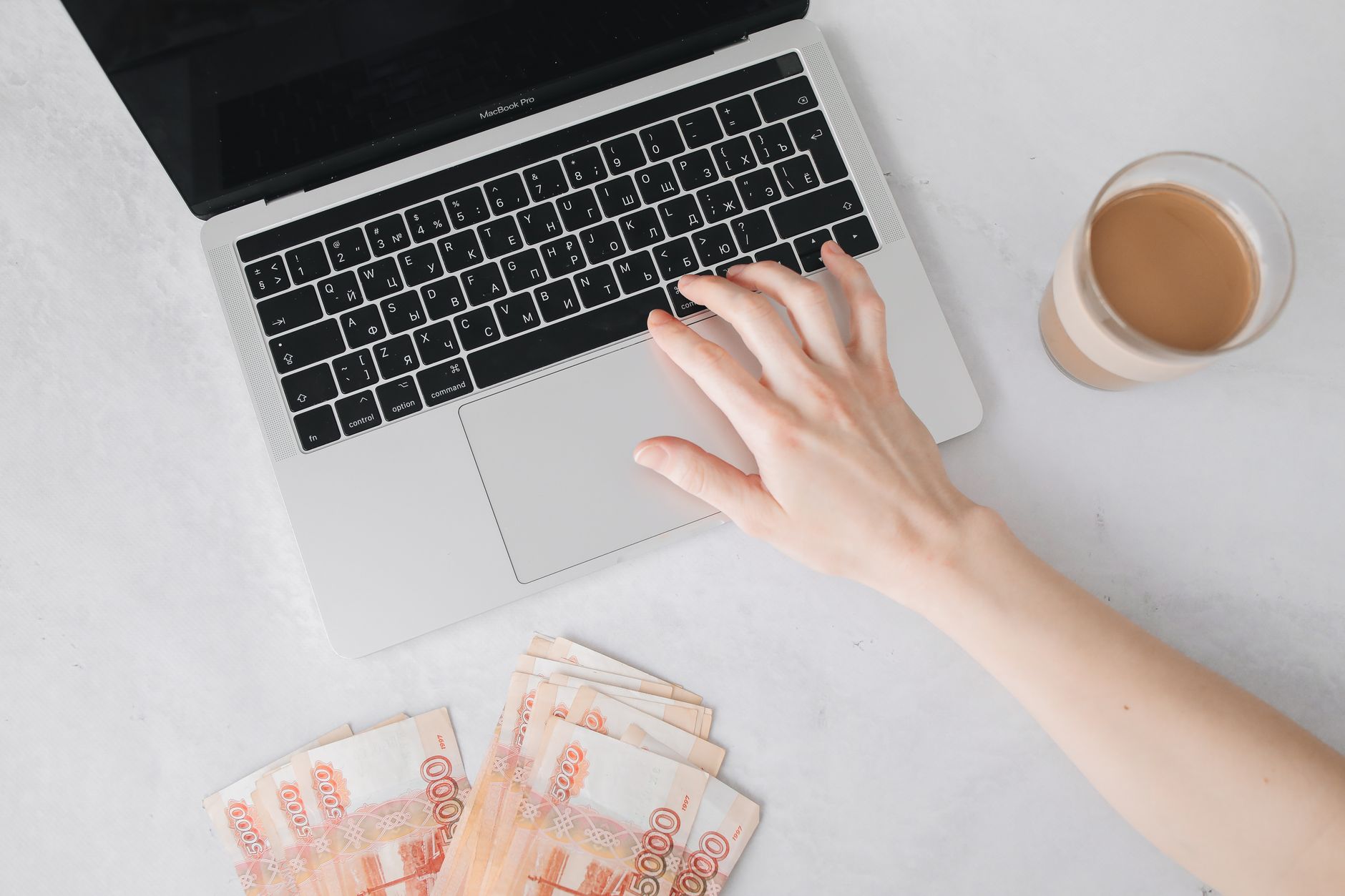 Is Fiverr Still Worth It in 2026? An Honest Review for New and Veteran Sellers – featured image