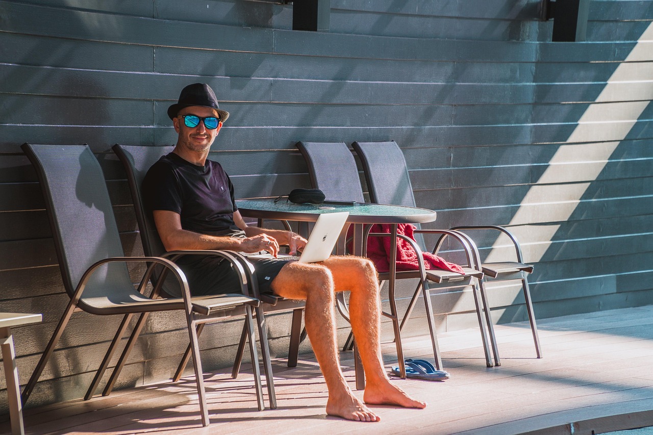 Featured image for Remote Recruiter Jobs: The Honest Guide to Hiring From Home