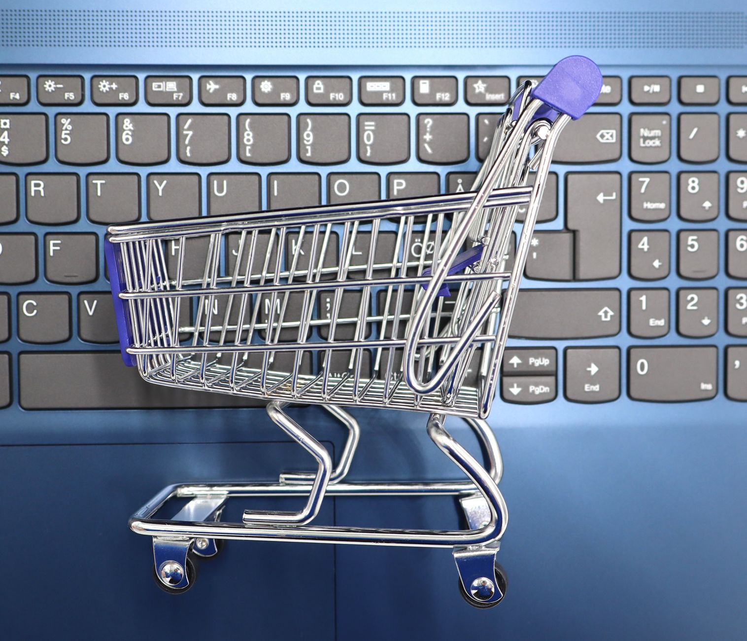 Featured image for Selar vs Gumroad: Best Platform to Sell Digital Products in 2026?