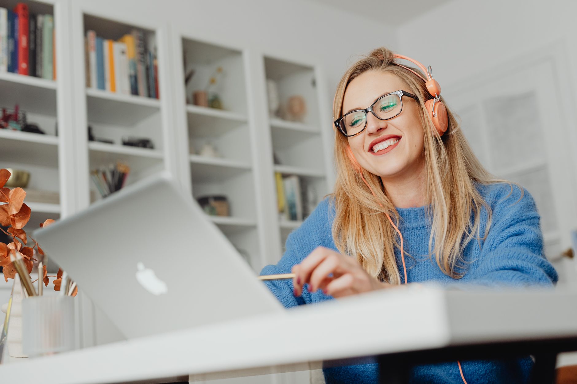 Featured image for 52 Ways for Females to Make Money Online in 2026